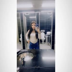 Meet your Posher, Victoria